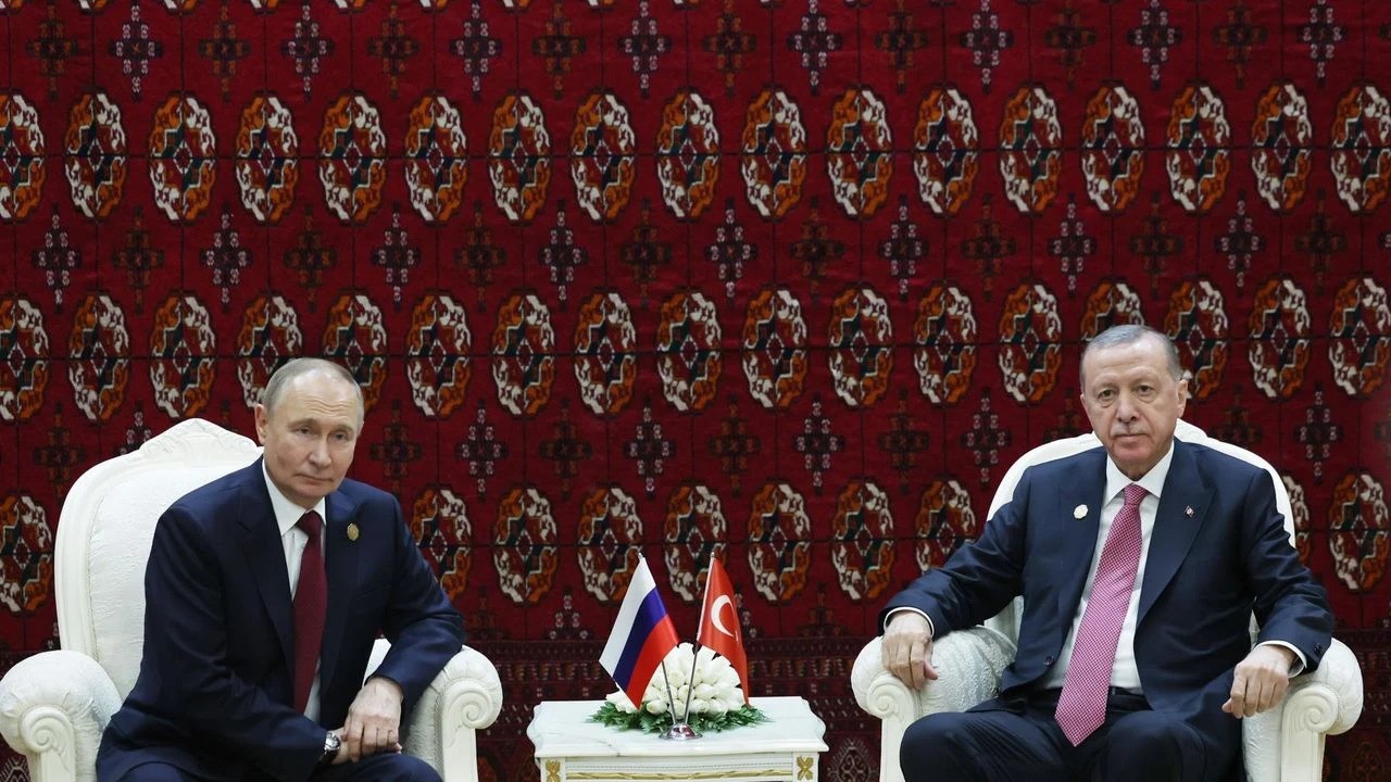 Bloomberg: Ο Ερντογάν έθεσε στον Πούτιν την επιστροφή των S400